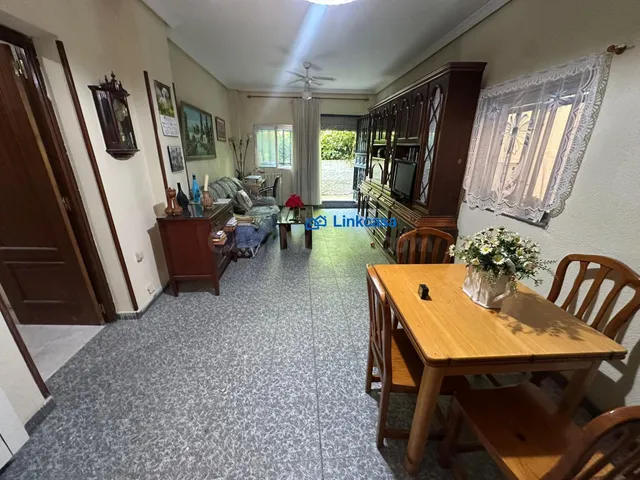 CASA INDEPENDIENTE EN METRO OPAÑEL DE 309 METROS CUADRADOS — 5