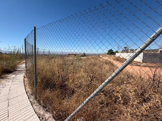 Solar urbano en venta en Urbanización Loma Verde de 397m2
