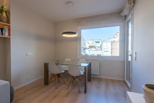 Piso reformado de diseño con terraza en Les Corts – Travessera de les Corts — 7