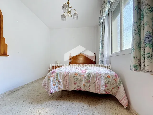 Adosado cuatro dormitorios con sótano y buhardilla — 21