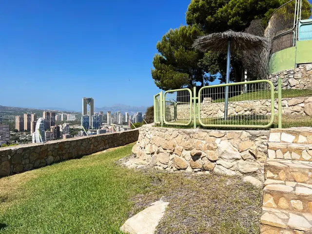 Apartamento con vistas al mar en la Cala de Benidorm — 19