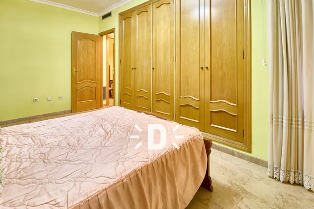 SE ALQUILA BONITA VIVIENDA EN BENETUSSER — 34