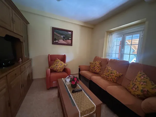 Encantadora Casa de Piedra en Villafranca del Bierzo por solo €65,000 — 13