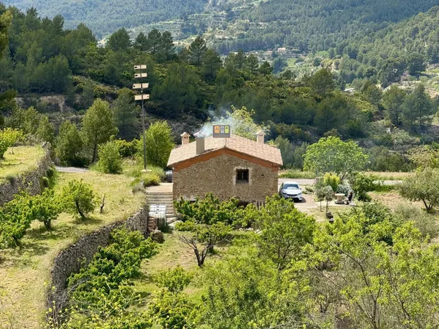 ESPECTACULAR FINCA RÚSTICA EN SELLA — 3