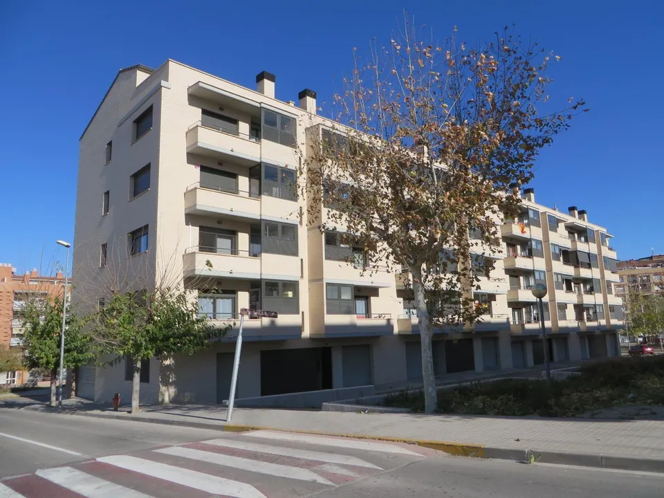 CONJUNT DE LOCALS COMERCIALS EN VENDA A SANTA MARGARIDA DE MONTBUI