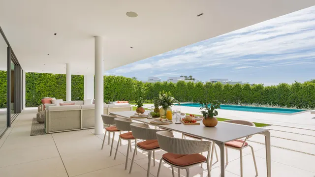 Sofisticada villa con vistas al mar en la Milla de Oro, Marbella — 7