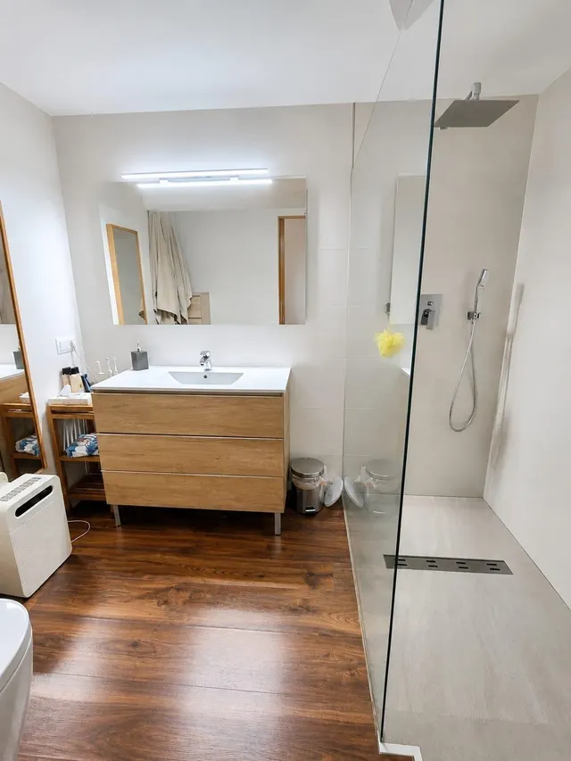 ADOSADO EN ZONA AMANECER AMUEBLADO Y EQUIPADO PRECIO NEGOCIABLE — 15