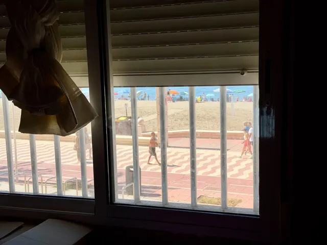 Piso en venta en Calle Las Conchas – El Zapillo-Almería. Primera línea de playa con dos terrazas y vistas al mar — 35