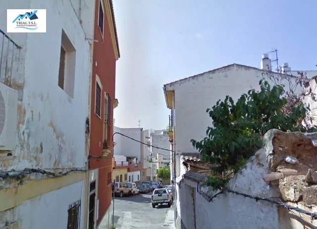 Venta de Casa Adosada en Motril (Granada) — 2
