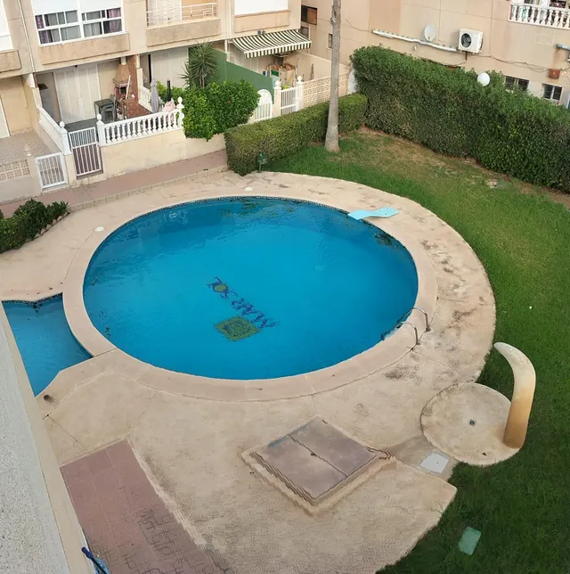 CHALET EN PRIMERA LÍNEA — 31
