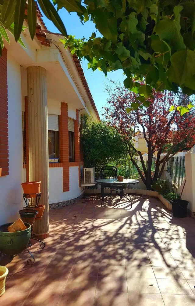 GRAN CASA EN MADRIGUERAS — 32
