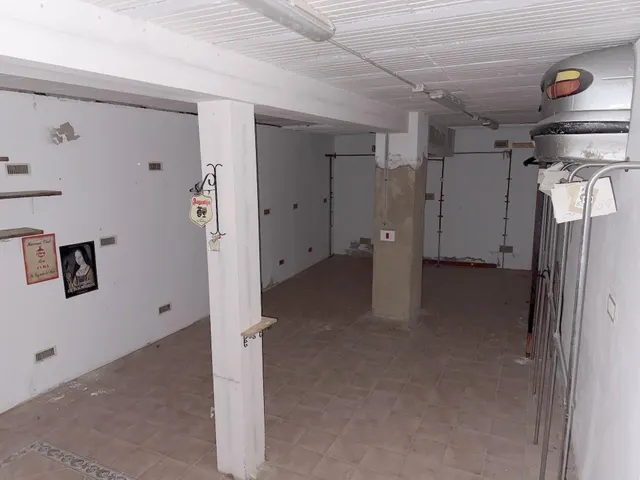 Local comercial en venta en Calle San Pablo. Zaragoza — 10