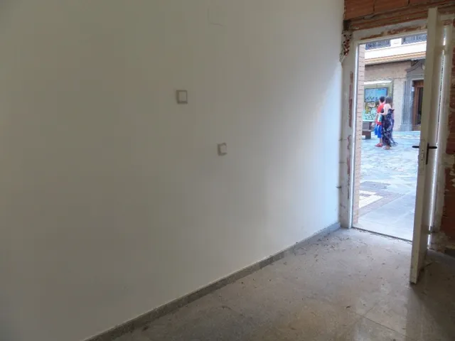 LOCAL COMERCIAL EN ZONA CRUCERISTA — 9