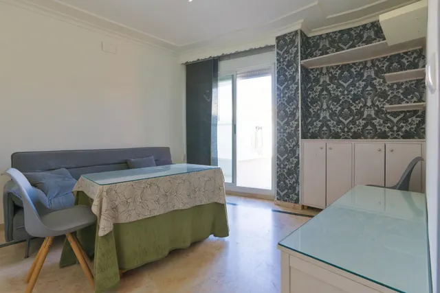 Piso en el centro de Armilla con patio privado de 66m - foto 4