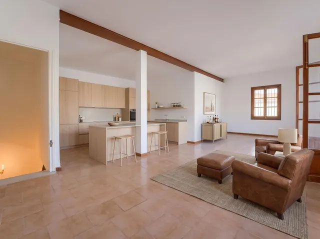 ¡¡ESPECTACULAR!! Adosada de esquina de 223 m2 con patio, terraza y garaje — 49