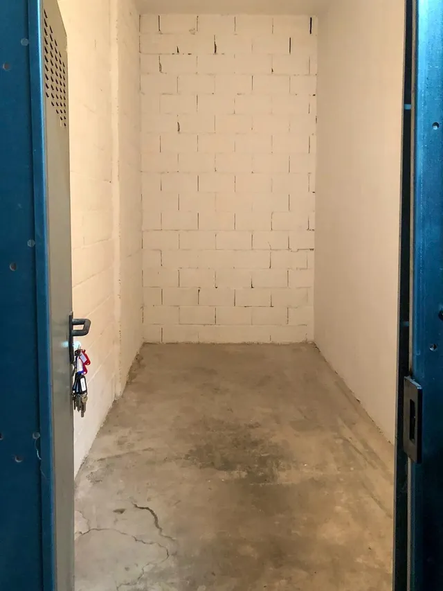 Piso en venta en Calle Pintor Soriano Quiros s/n — 20