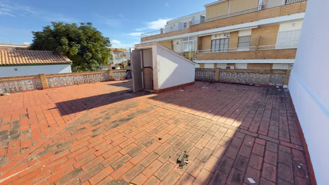 CASA ADOSADA PARA REFORMAR EN PUNTA UMBRÍA (HUELVA) — 27
