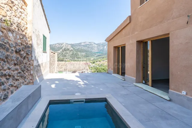 CASA OBRA NUEVA UNIFAMILIAR CON PISCINA Y GARAJE - foto 4