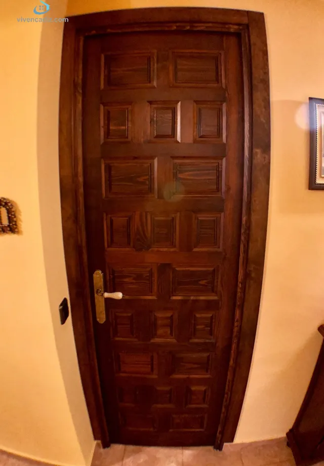 AMPLIA VIVIENDA CON ASCENSOR - ZONA CENTRO — 31