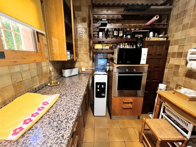 MAGNIFICO CHALET INDEPENDIENTE CON APARTAMENTO DE INVITADOS, PISCINA PRIVADA, GARAJE, BARBACOA, BUENAS VISTAS Y MUCHO MAS — 36