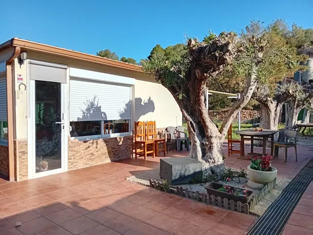 Rustica con dos cabañas en Urbanització Quint Mar, Sitges — 2