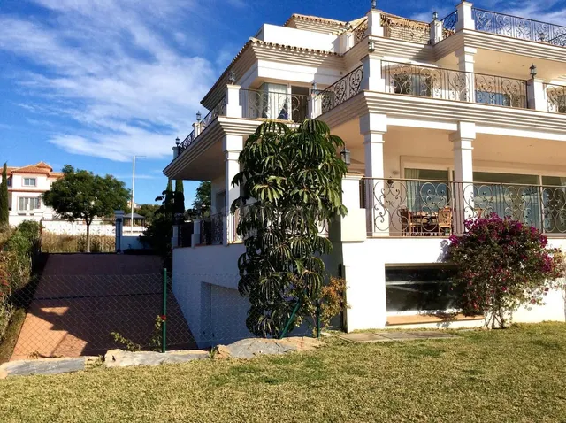 Chalet 7 habitaciones 924m² en venta - Costa del Sol - foto 3