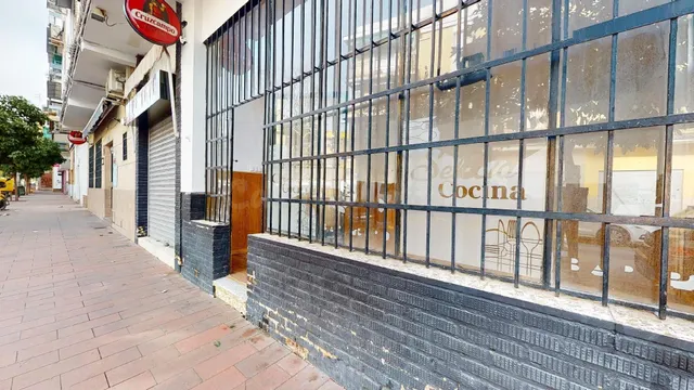 INTERESANTE LOCAL COMERCIAL DE 45 METROS CUADRADOS HACIENDO  - foto 3
