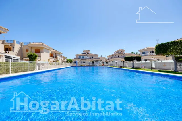 MAGNIFICO CHALET CON PISCINA, GARAJE, TERRAZA Y BARBACOA - foto 5