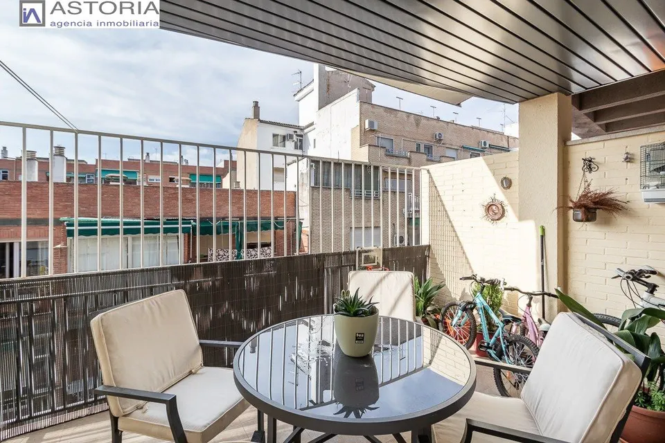 Totalmente reformado con gran terraza en Plaza de Toros
