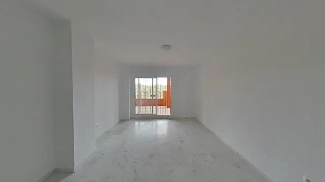 Venta de Vivienda en Marbella, Málaga. Activo Si Posesión / Alquilado / No se Puede Financiar. — 10