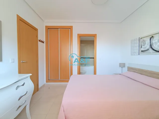 AYF INMOBILIARIA VENDE APARTAMENTO PRIMERA LINEA — 42