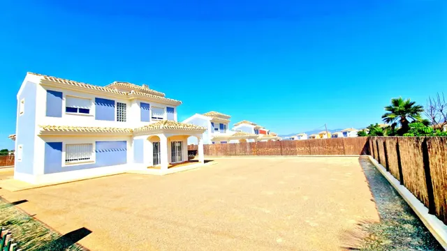 Villas de nueva construcción en amplias parcelas de más de 500 m2 en Lorca — 16