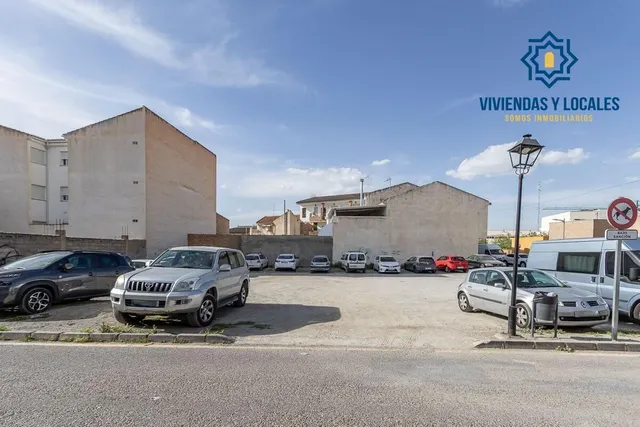 ¡Oportunidad única! Solar en venta en Churriana de la Vega — 3