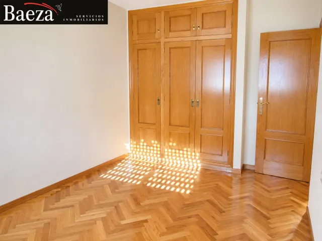 MAGNÍFICO ÁTICO CON GRAN TERRAZA EN PLANTA + GARAJE — 14