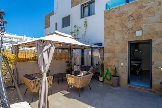 Casa 3 habitaciones 134m² en venta - Las Filipinas