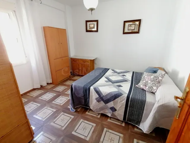 Casa en Alquiler con Patio y 3 Dormitorios - foto 4