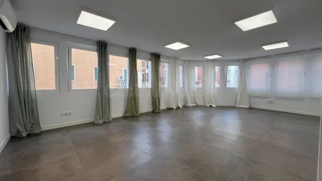 OFICINA EN EL CENTRO DE PALMA - foto 4