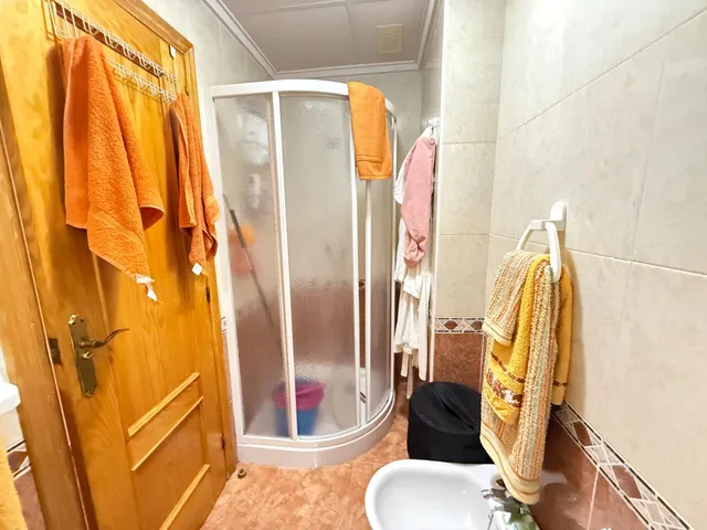 Apartamento de 2 dormitorios con orientación sur y garaje a 650 metros de playa del cura!!!!! — 35