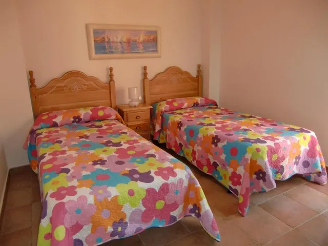 APARTAMENTO EN URBANIZACIÓN PALMERAS CON VISTAS AL MAR — 35