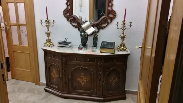 SORPRENDENTE...SE VENDE CASA DE LUJO INDEPENDIENTE, CON LOCAL, A 3 MINUTOS DEL CENTRO DE ALBACETE — 38
