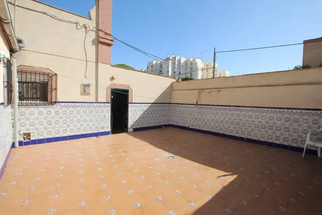 Casa con garaje individual en zona norte — 19