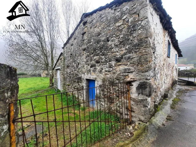 CASA DE PUEBLO CON FINCA URBANA EN VEGA DE PAS - foto 2