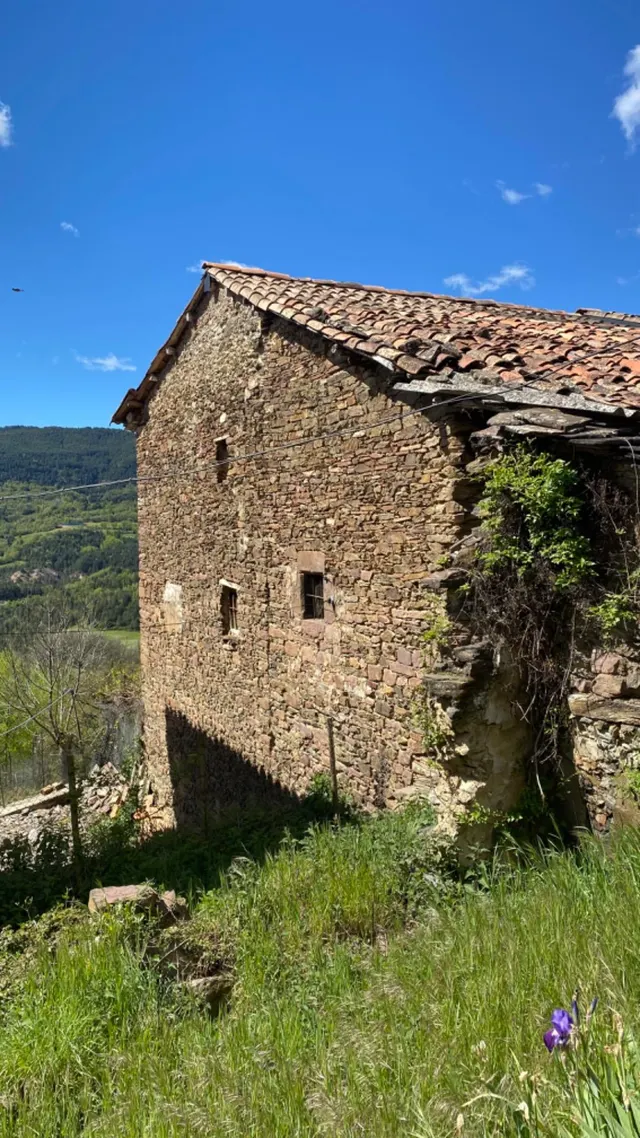 Gran Casa  para rehabilitar en pueblo tranquilo del pirineo — 41