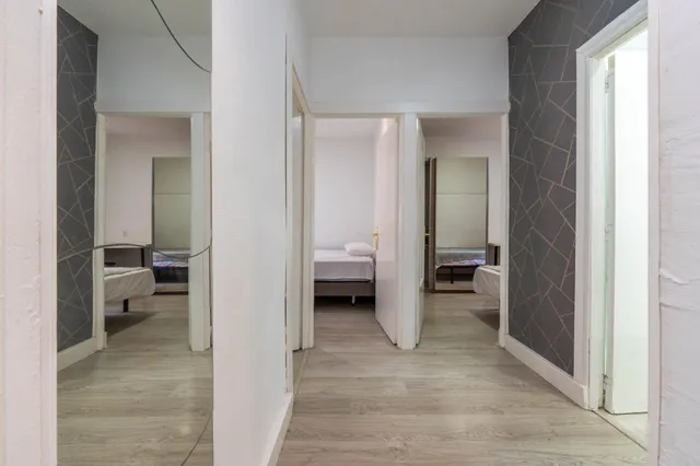 Piso de 5 dormitorios ideal para INVERSORES junto a edificio Junta Andalucía de Almanjáyar — 28