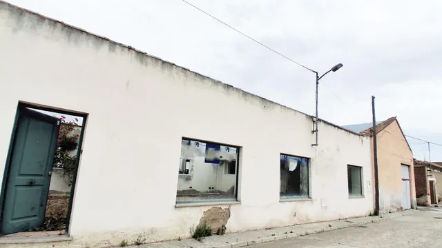 Urbis te ofrece un solar en venta en Cantalapiedra, Salamanca. — 28