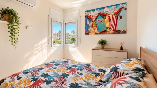 Casa de 3 dormitorios con amarre privado de 10 x 3,50 m, licencia turística y piscina comunitaria – Port Estrella, Santa Margarida, Roses — 15