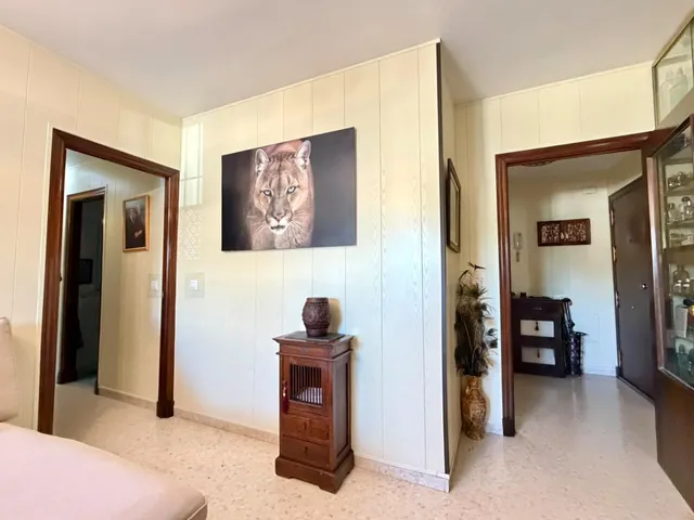 Ideal piso en puertas del sur, en urbanización privada con piscina — 14