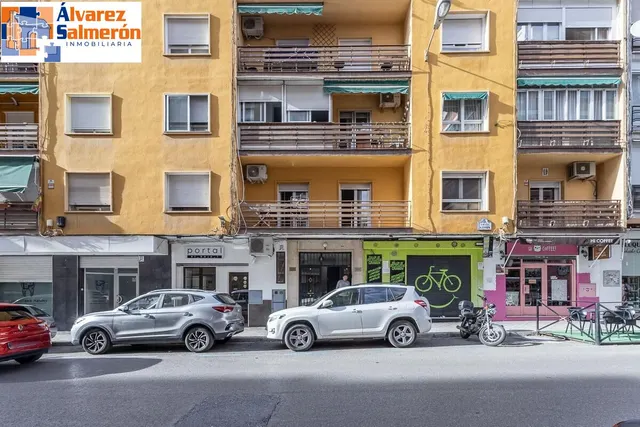 Piso amplio y luminoso en Ronda–Arabial — 28
