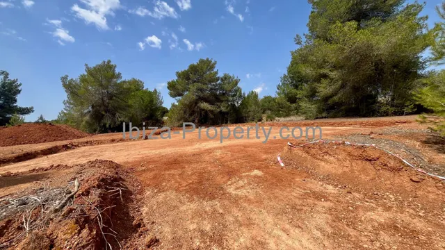 VENTA - Terreno con licencia cerca de San Rafael — 11
