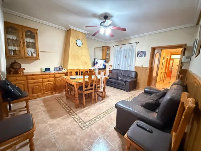 Espectacular casa pareada reformada en san vicente del raspeig: 142m2, 5 dormitorios, patio y terraza con solárium — 19